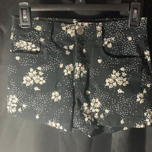 I’m selling Jean shorts